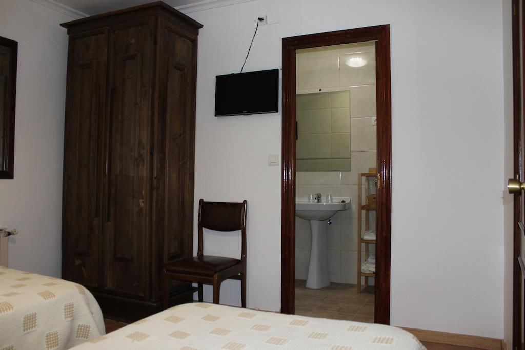 מלון Trescares Hostal Monte Rio חדר תמונה