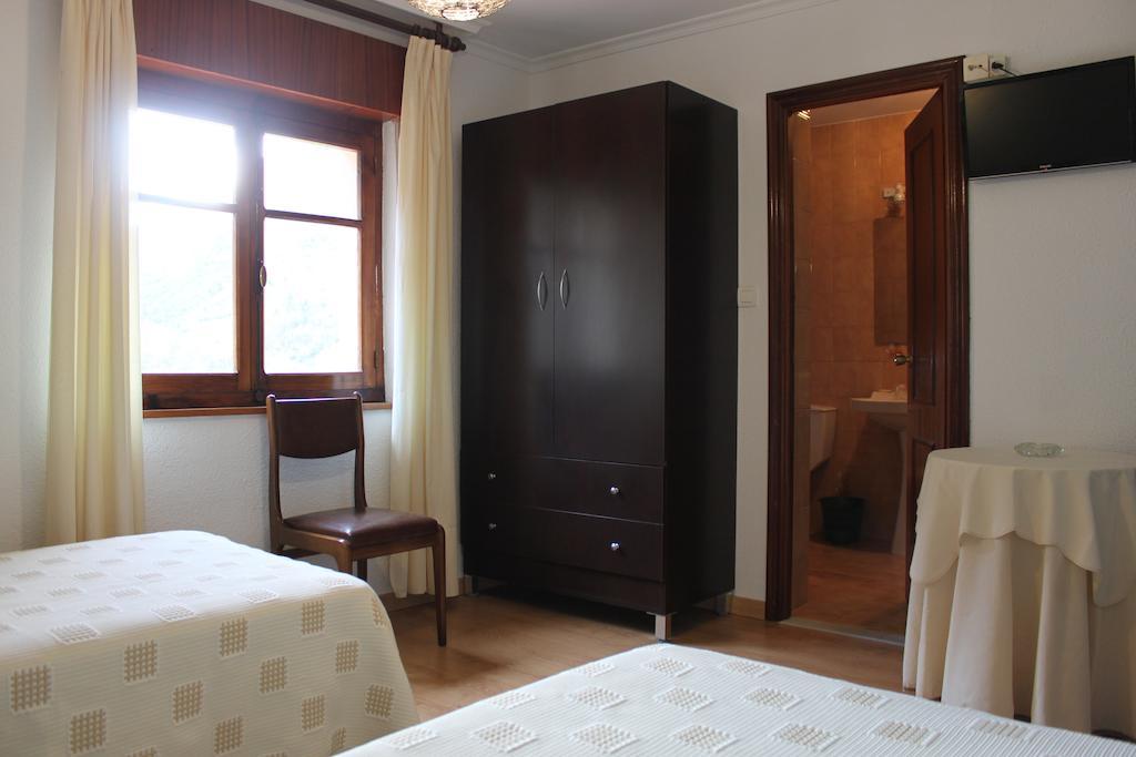 מלון Trescares Hostal Monte Rio חדר תמונה