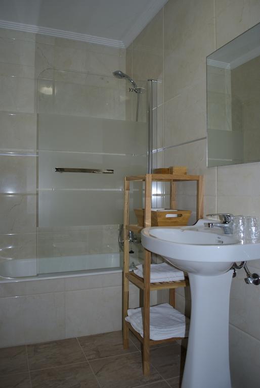 מלון Trescares Hostal Monte Rio חדר תמונה