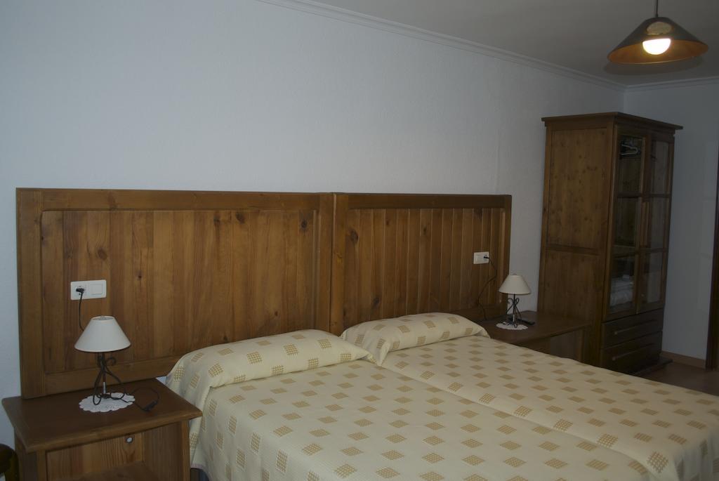 מלון Trescares Hostal Monte Rio חדר תמונה